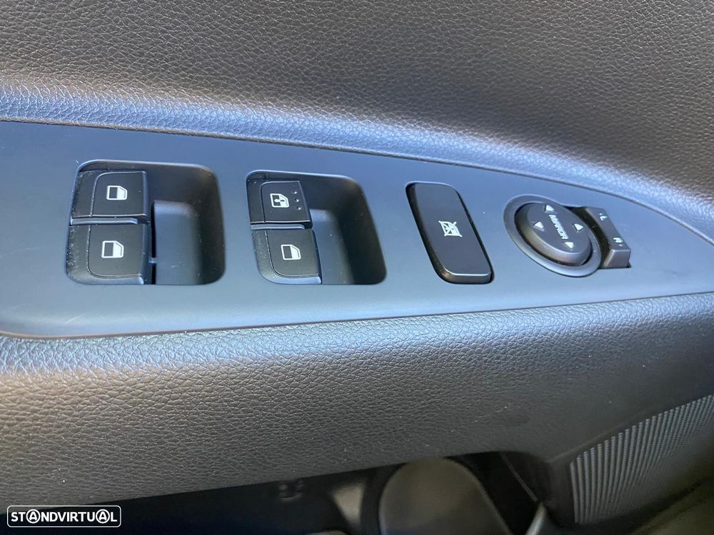 Kia Stonic 1.2 MPi Vibe - 7