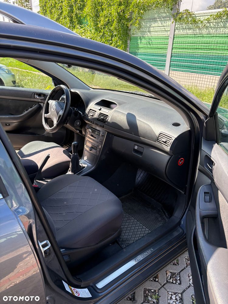 Toyota Avensis 2.0 VVT-i Sol - 9