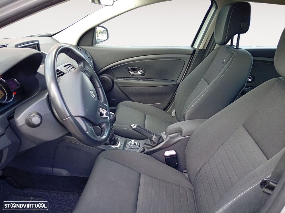Renault Mégane Sport Tourer 1.5 dCi Limited - 9