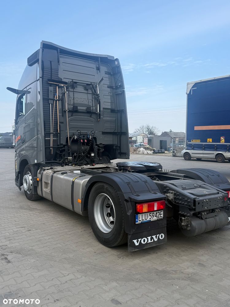 Volvo AREO - 7