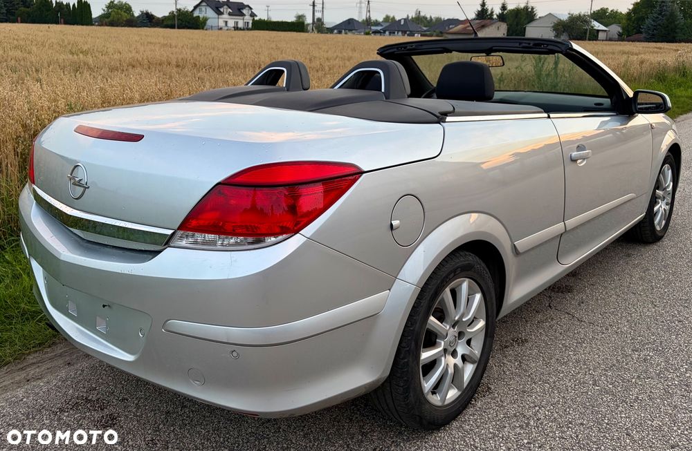 Opel Astra 1.6 Edition - 11