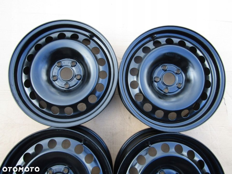 4x Felgi 17 VW Passat B5 B6 B7 B8 Jetta Golf V VI VII VIII Caddy Touran - 4