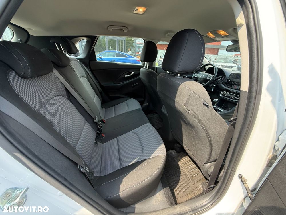 Hyundai i30 1.5 110CP 5DR M/T Comfort - 13