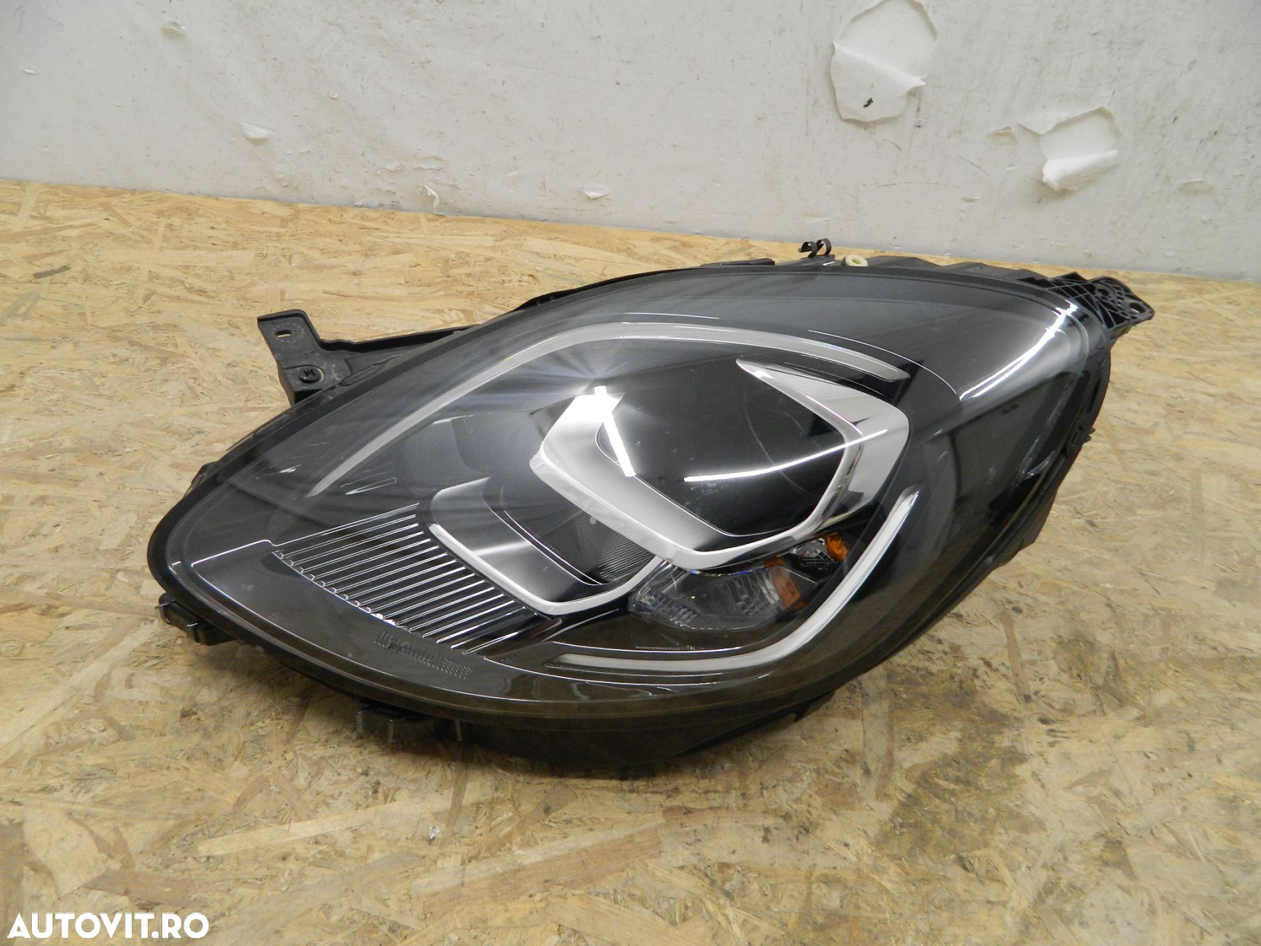 Far stanga Ford Puma, Halogen Led, 2019, 2020, 2021, 2022, L1TB-13E015-EH - 2
