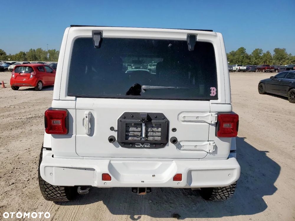 Jeep Wrangler - 6
