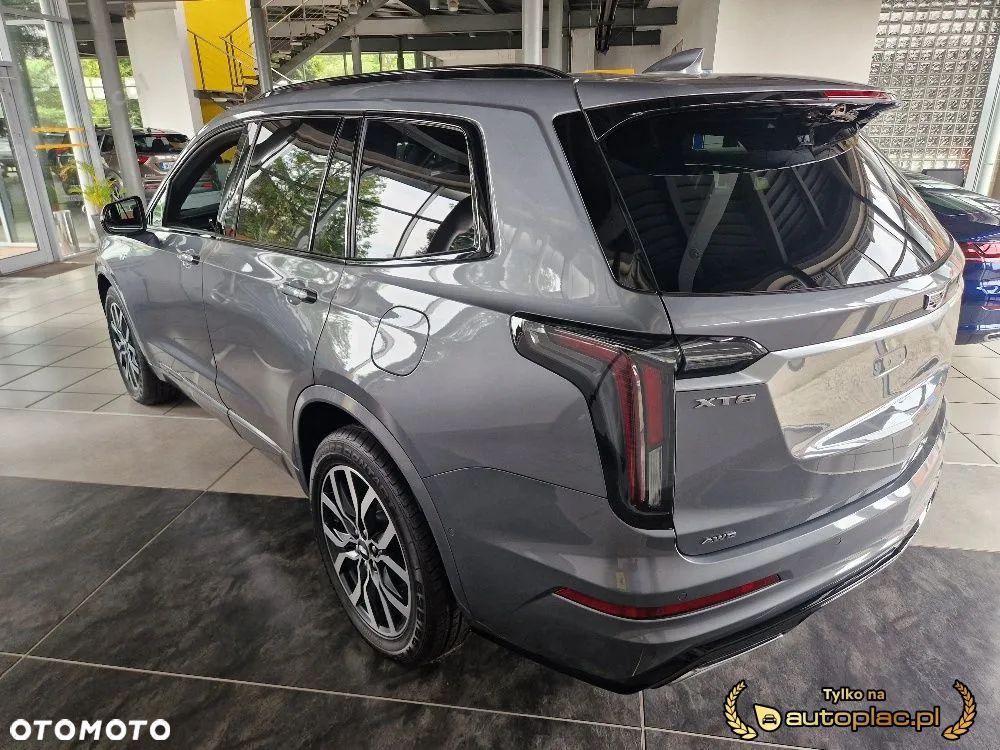 Cadillac XT6 - 10