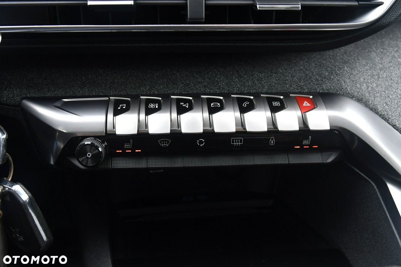 Peugeot 3008 - 28