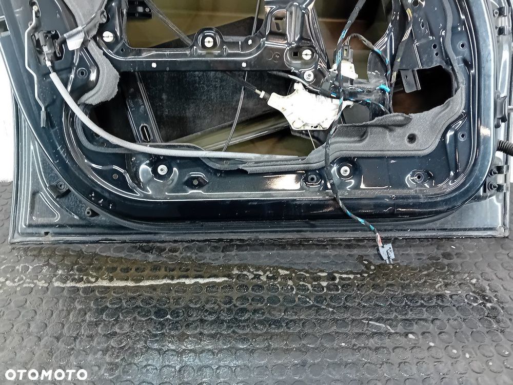 DRZWI PRZÓD LEWY  BMW 3 E90 475/9 - 8