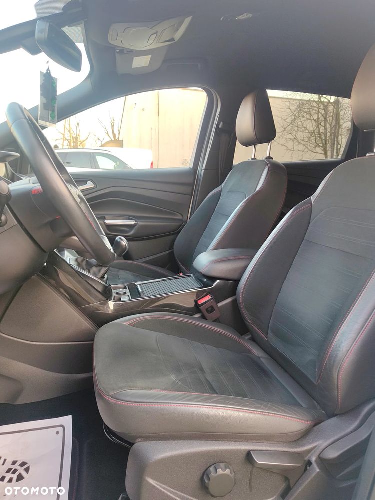 Ford Kuga 1.5 EcoBoost 2x4 ST-Line - 7