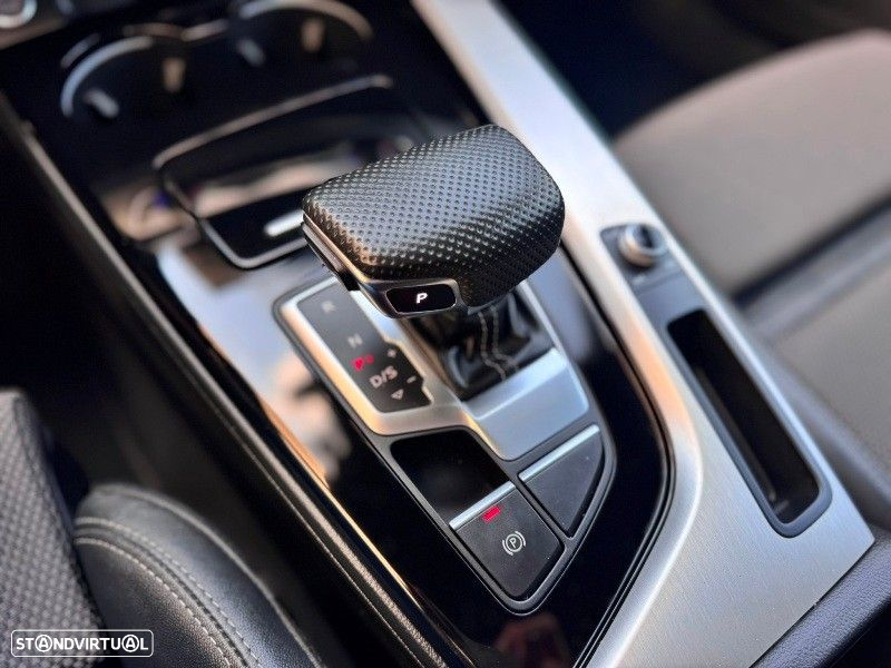 Audi A4 35 TDI S line S tronic - 40