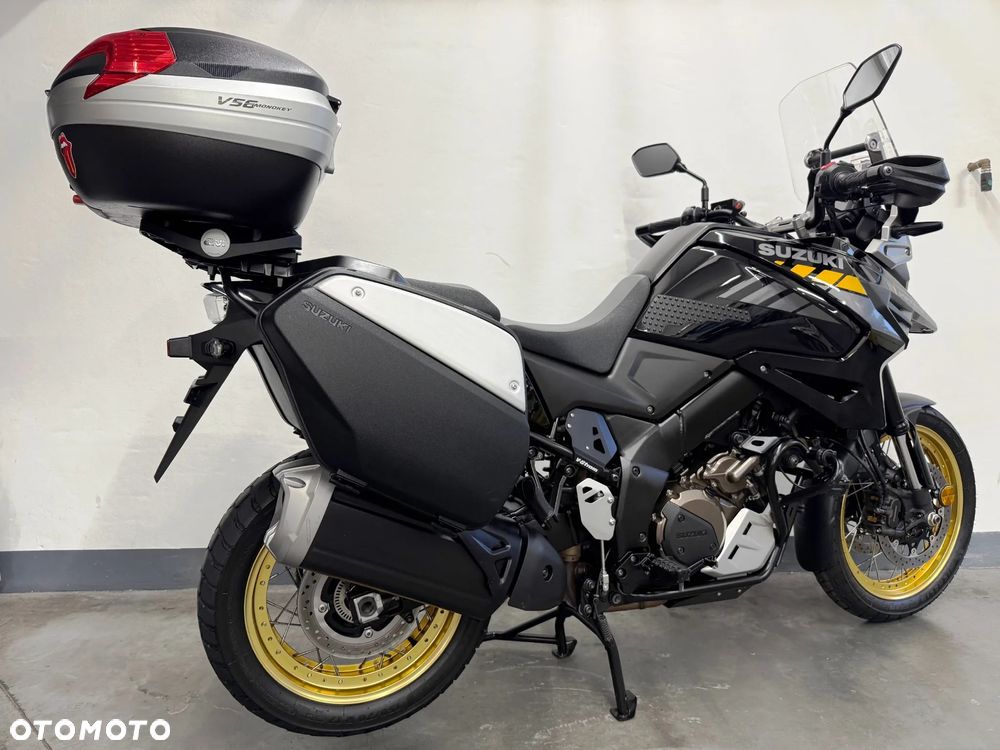 Suzuki V-STROM - 3