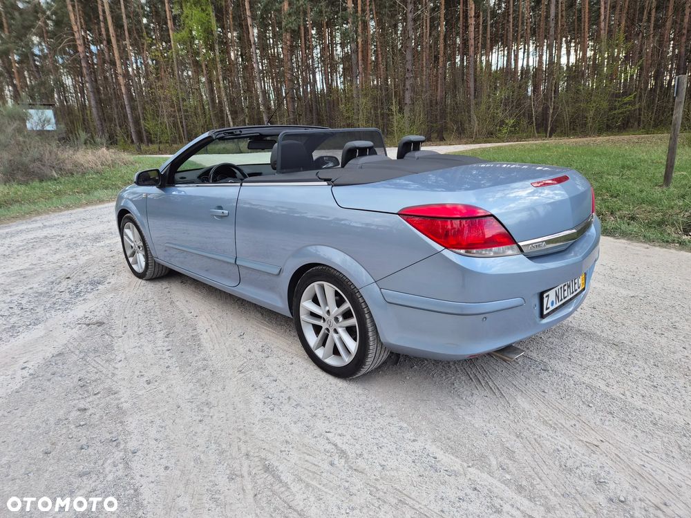 Opel Astra 1.8 Cosmo - 12