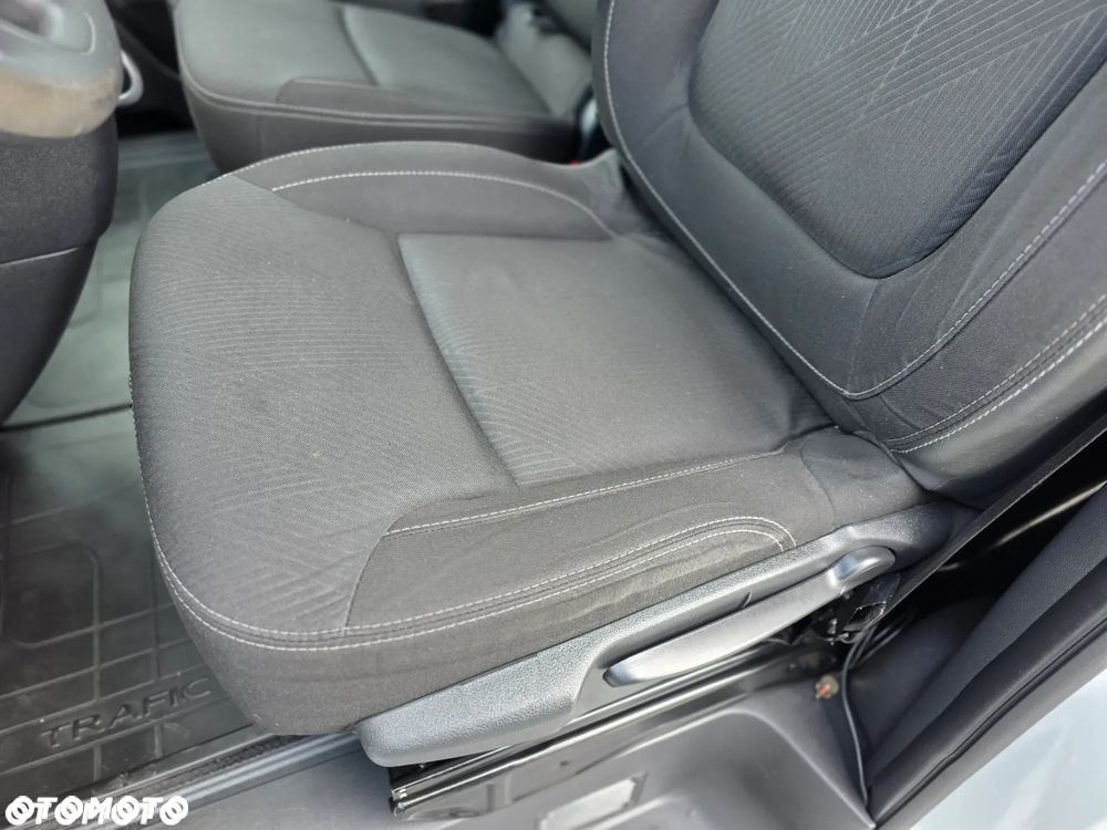 Renault TRAFIC WSOKI 1.6dCi Energy L1H2 Pack Clim VAT 1 BEZWYPADKOWY z Polskiego Salonu Serwisowany Zadbany Egzemplarz - 21