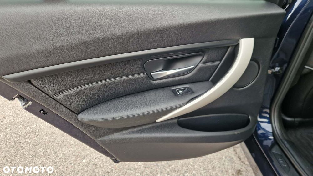 BMW Seria 3 320d Efficient Dynamic Edition Advantage - 13