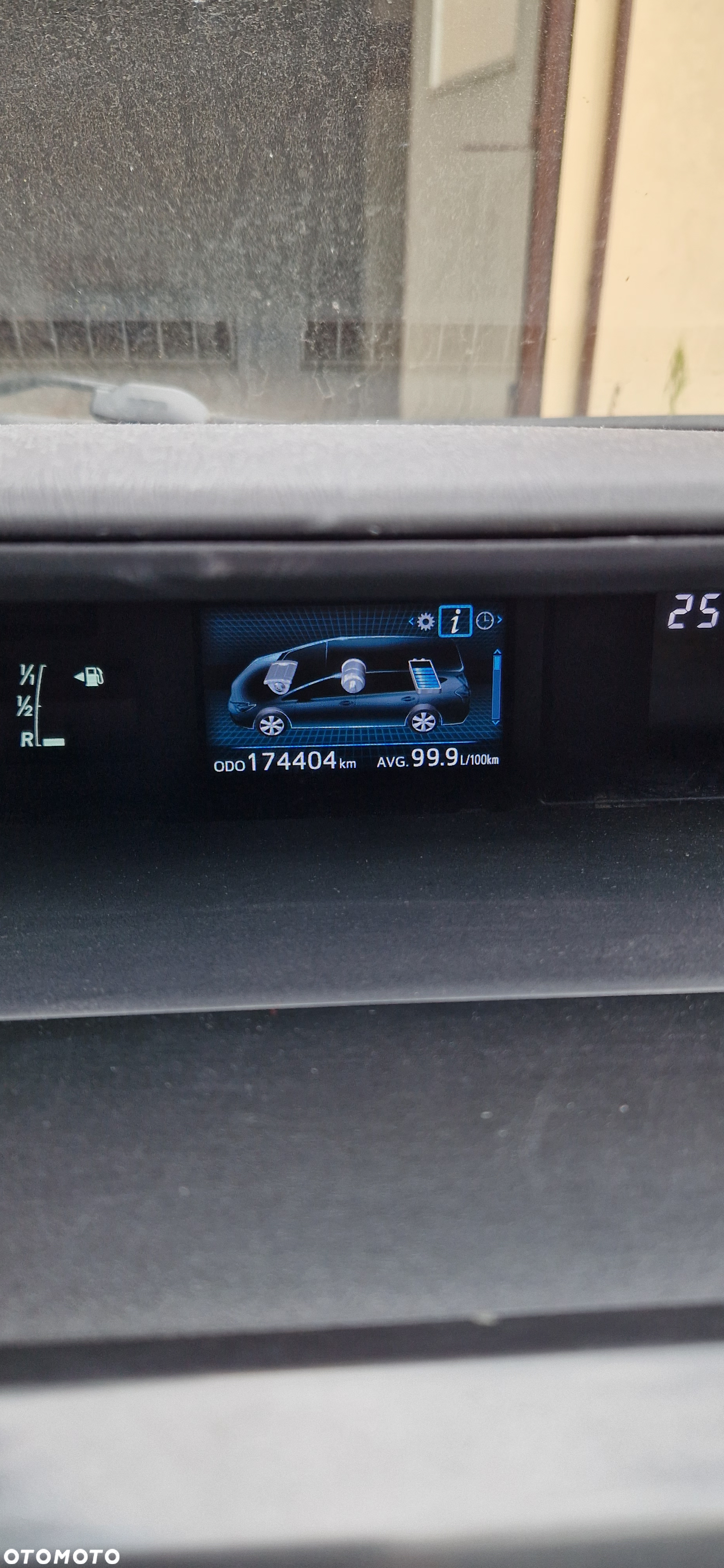Toyota Prius+ (Hybrid) Comfort - 6