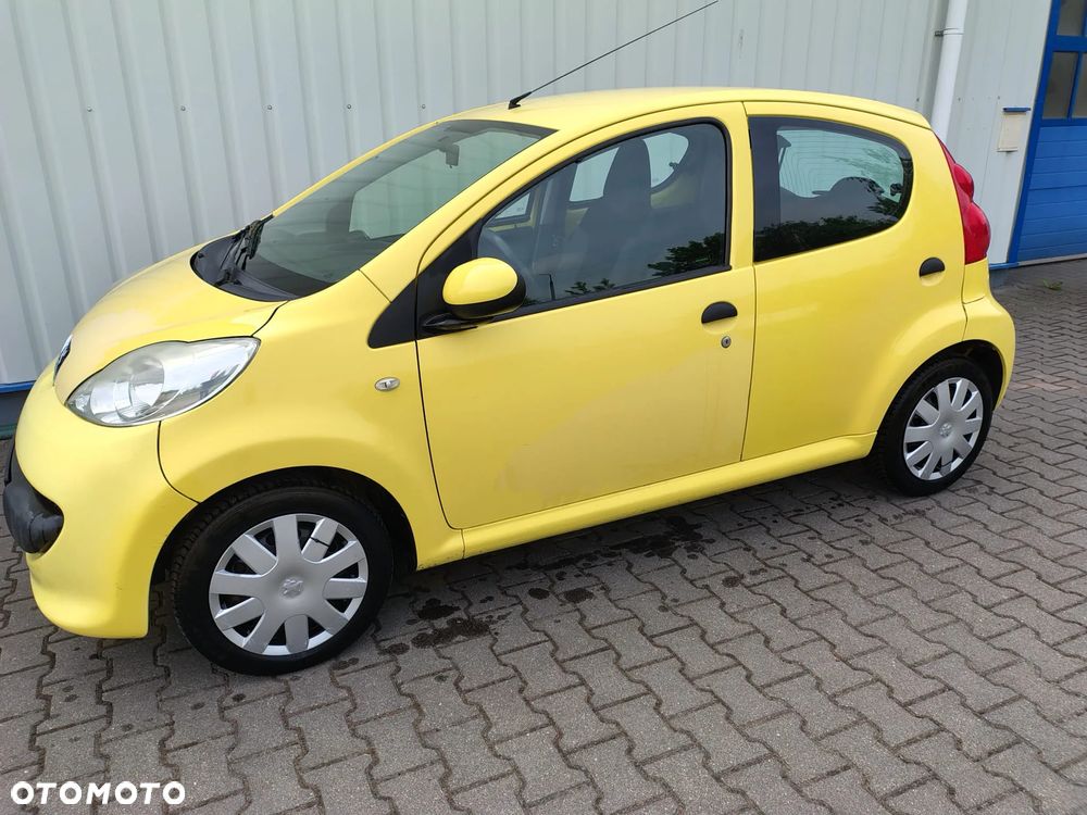 Peugeot 107 - 10