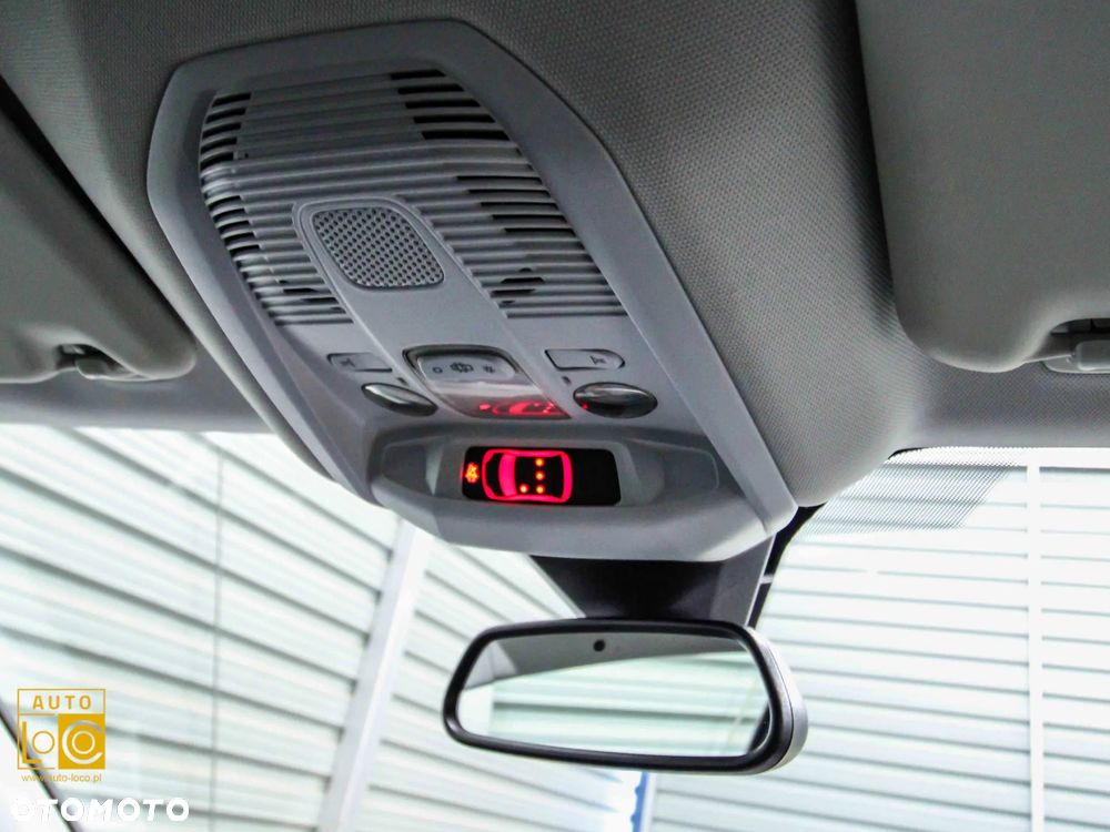 Peugeot 3008 PureTech 130 Stop & Start GPF Allure - 29