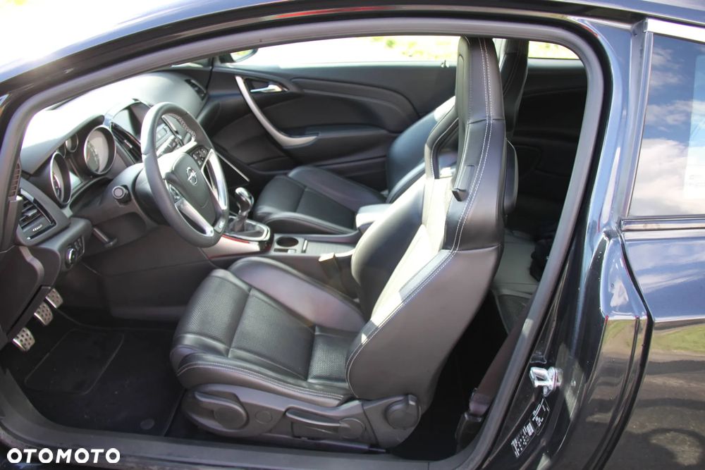 Opel Astra OPC - 11