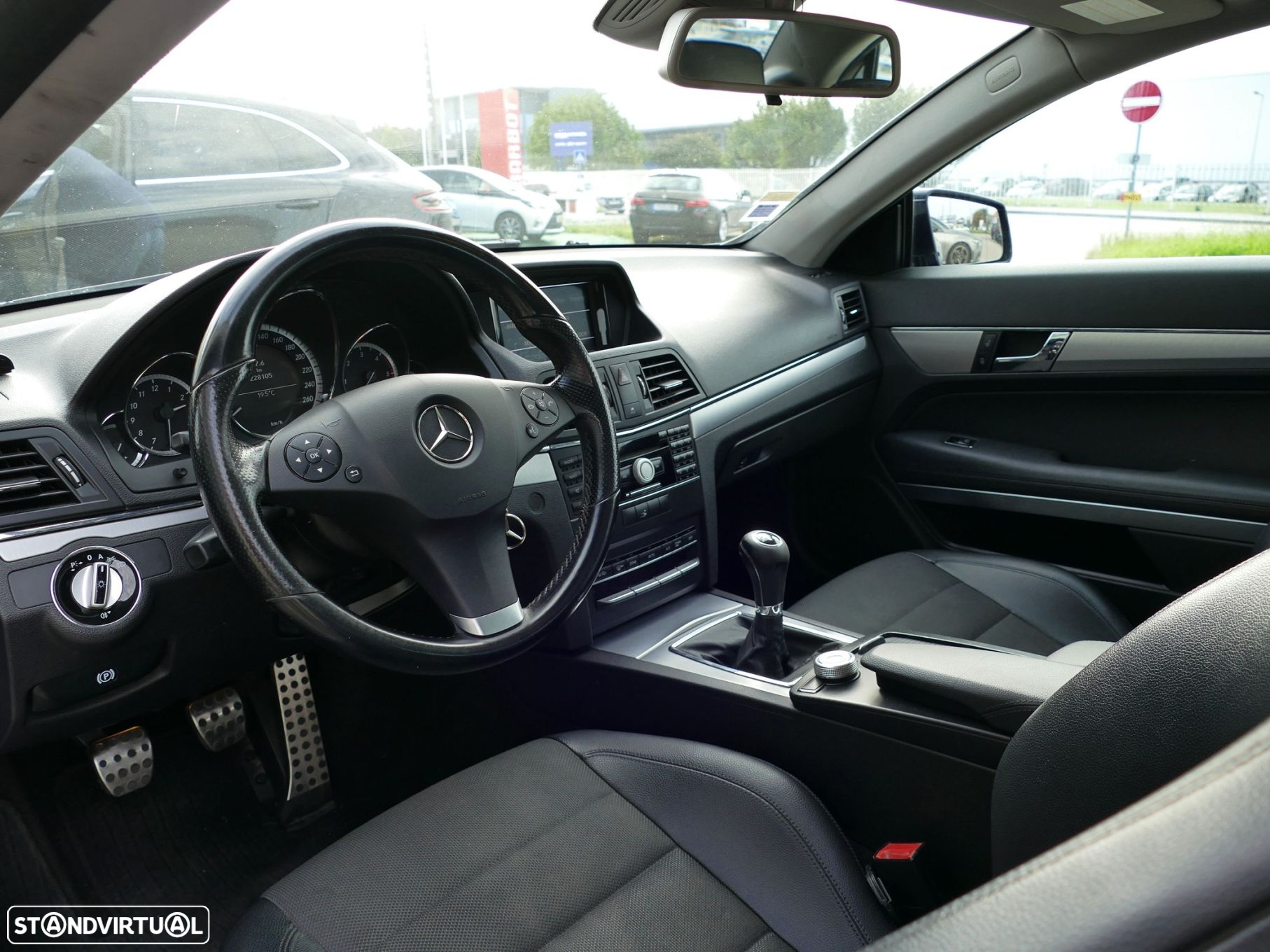 Mercedes-Benz E 250 CDi Avantgarde BlueEfficiency - 17