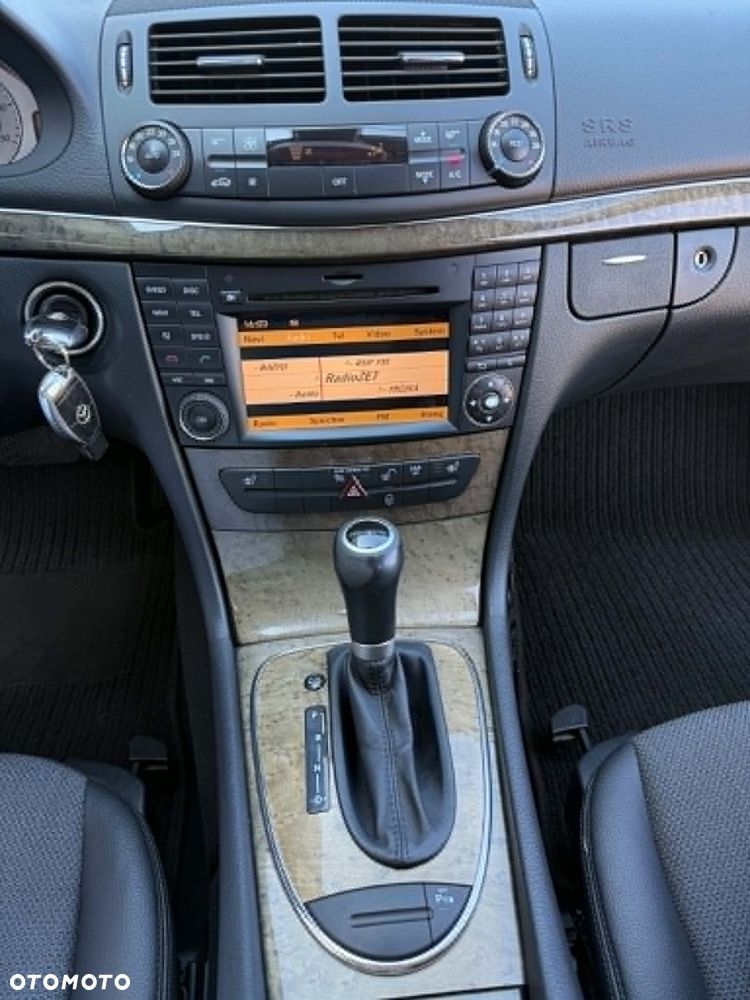 Mercedes-Benz Klasa E 220 CDI Automatik Avantgarde - 35