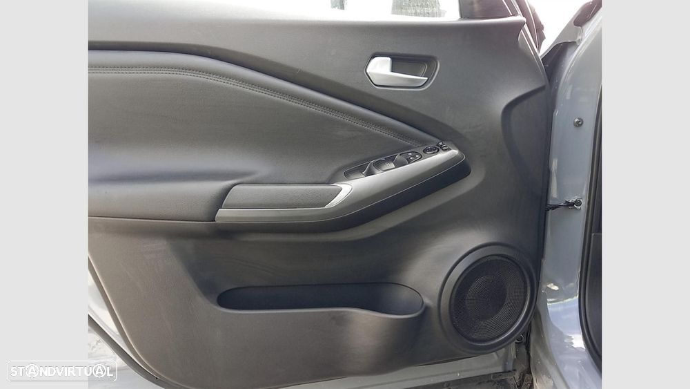 Nissan Juke 1.0 DIG-T N-Connecta DCT - 11