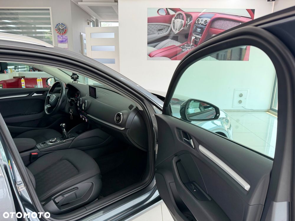 Audi A3 Sportback 1.6 TDI Ambition - 15