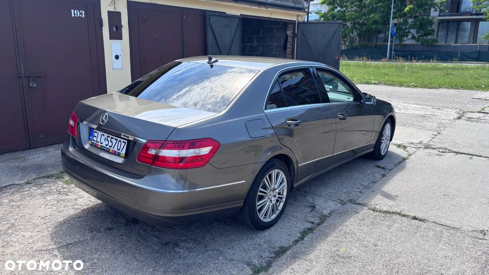 Mercedes-Benz Klasa E 200 CDI Elegance - 5