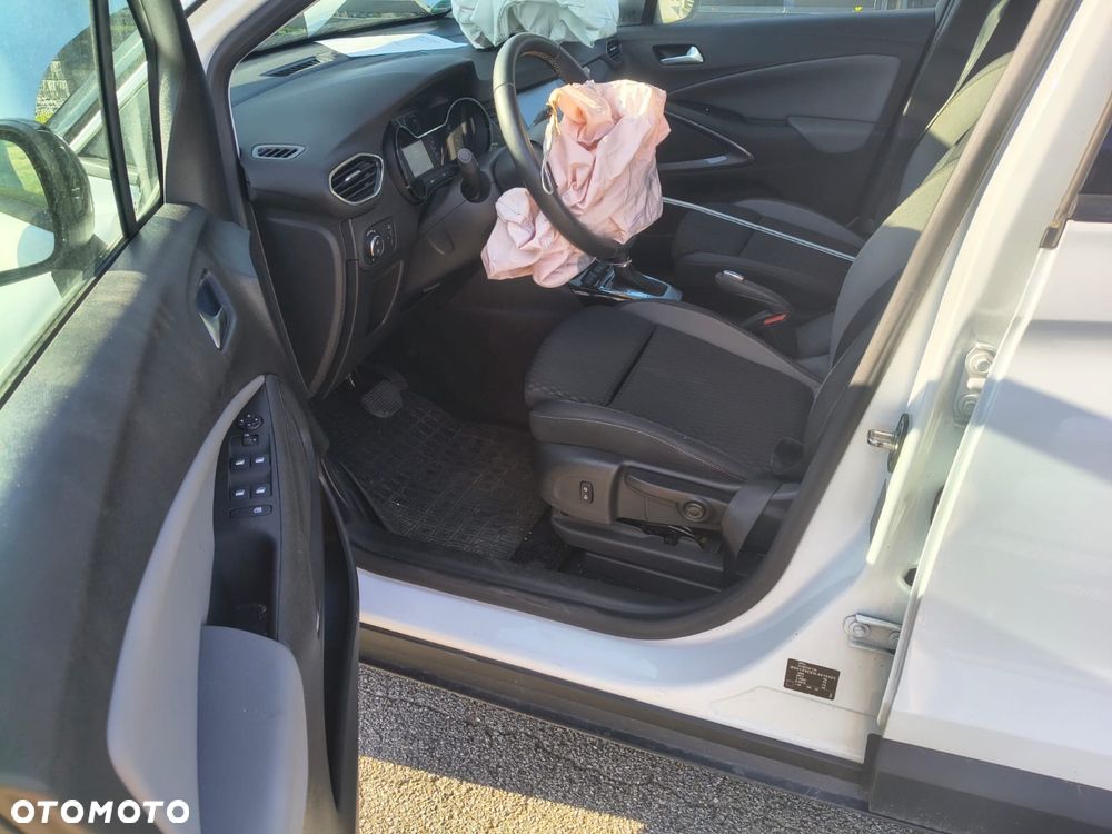 Opel Crossland X - 8