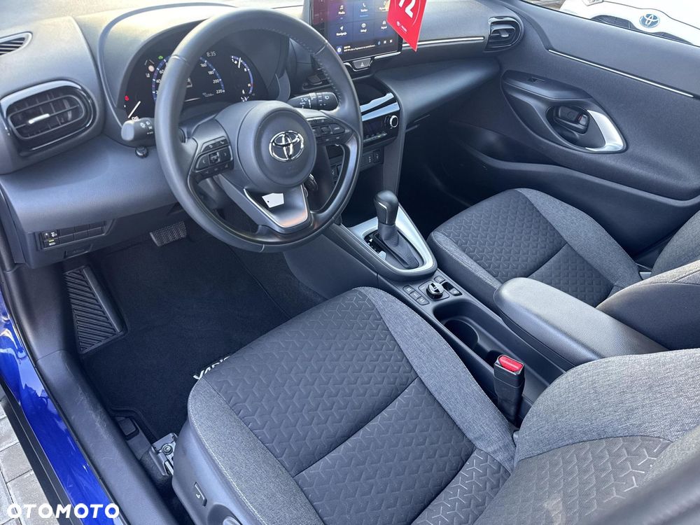 Toyota Yaris Cross Hybrid 1.5 Comfort 4x4 - 10