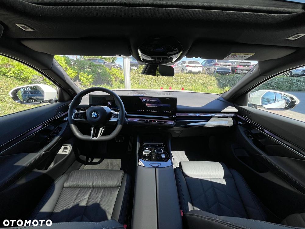 BMW Seria 5 520d xDrive mHEV - 21