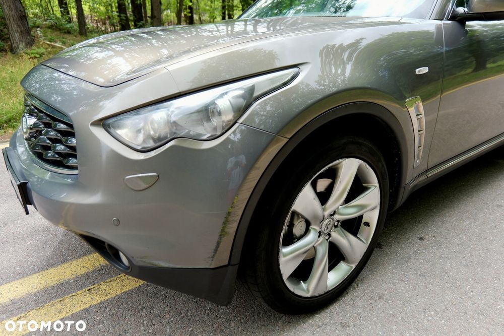 Infiniti FX FX30d S Premium - 8