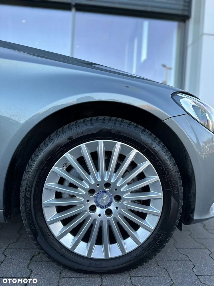 Mercedes-Benz Klasa C - 32