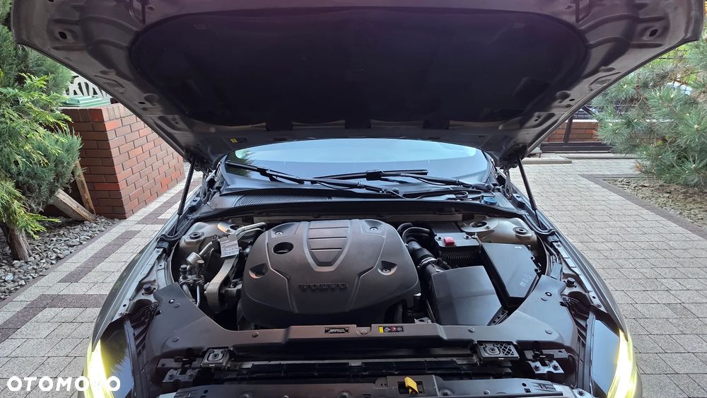 Volvo V60 D4 SCR Momentum - 14