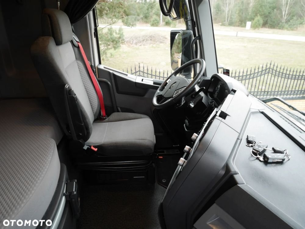 Renault T520 HIGH CAB - 22