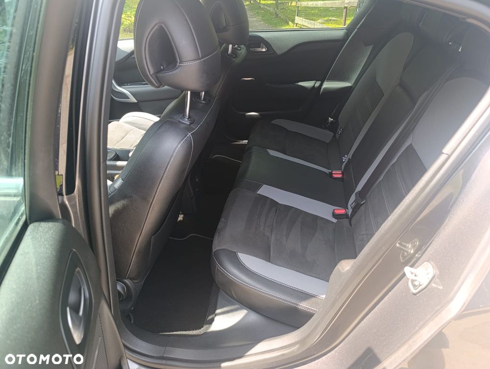 Citroën DS4 Crossback PureTech 130 S&S - 10
