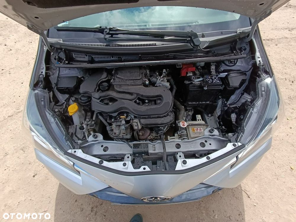 Toyota Yaris - 11