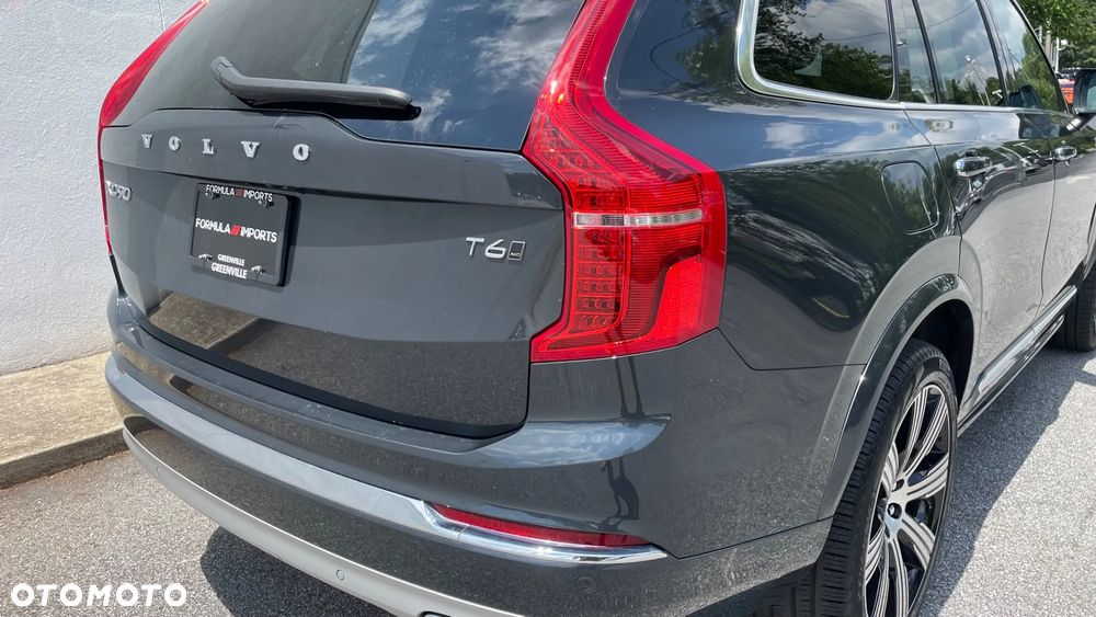 Volvo XC 90 - 9