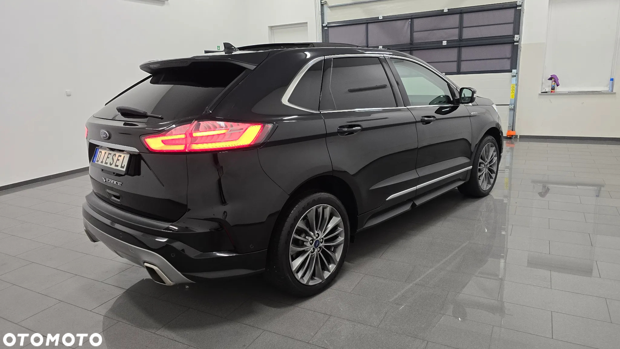 Ford Edge 2.0 EcoBlue Bi-Turbo 4x4 Vignale - 3