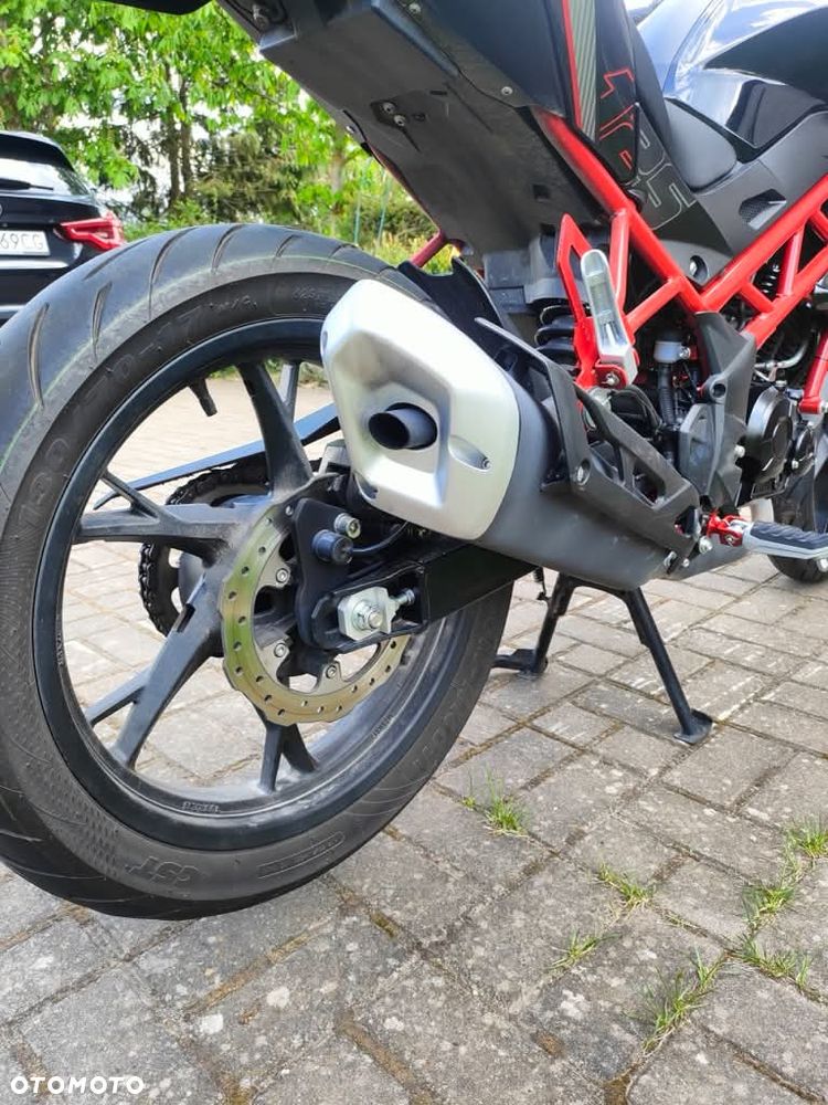 Benelli BN 125 - 10
