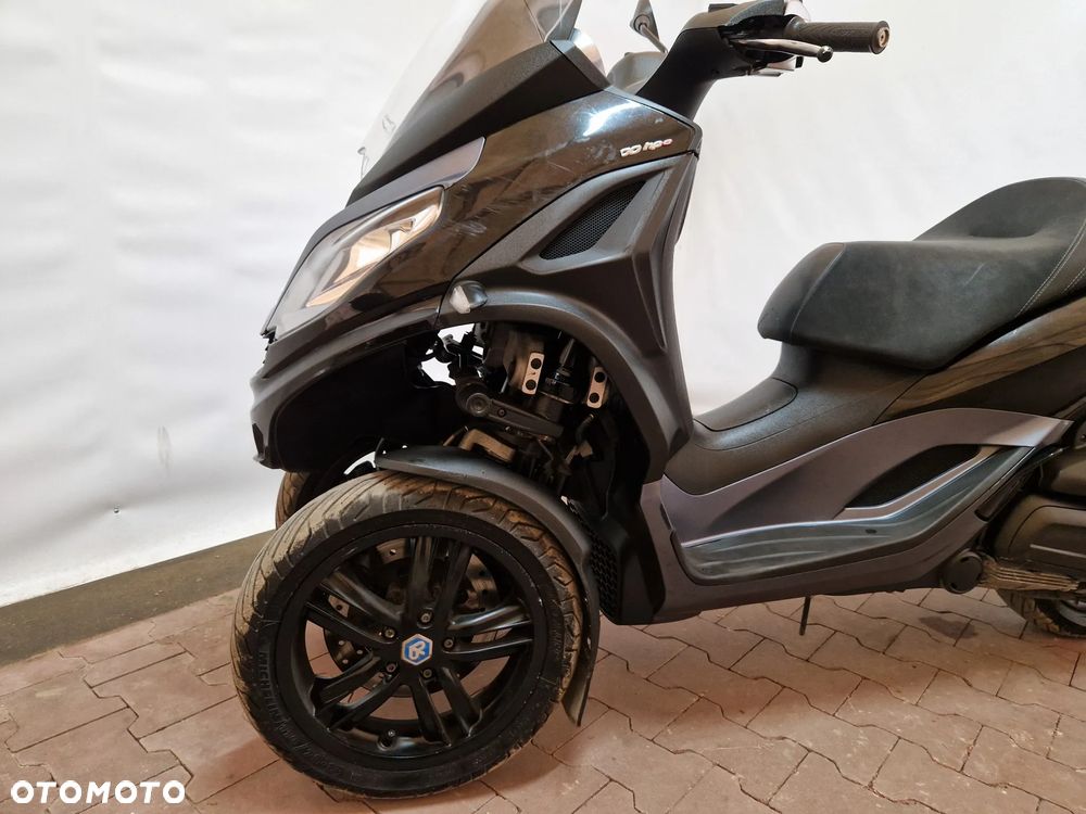 Piaggio MP-3 - 17