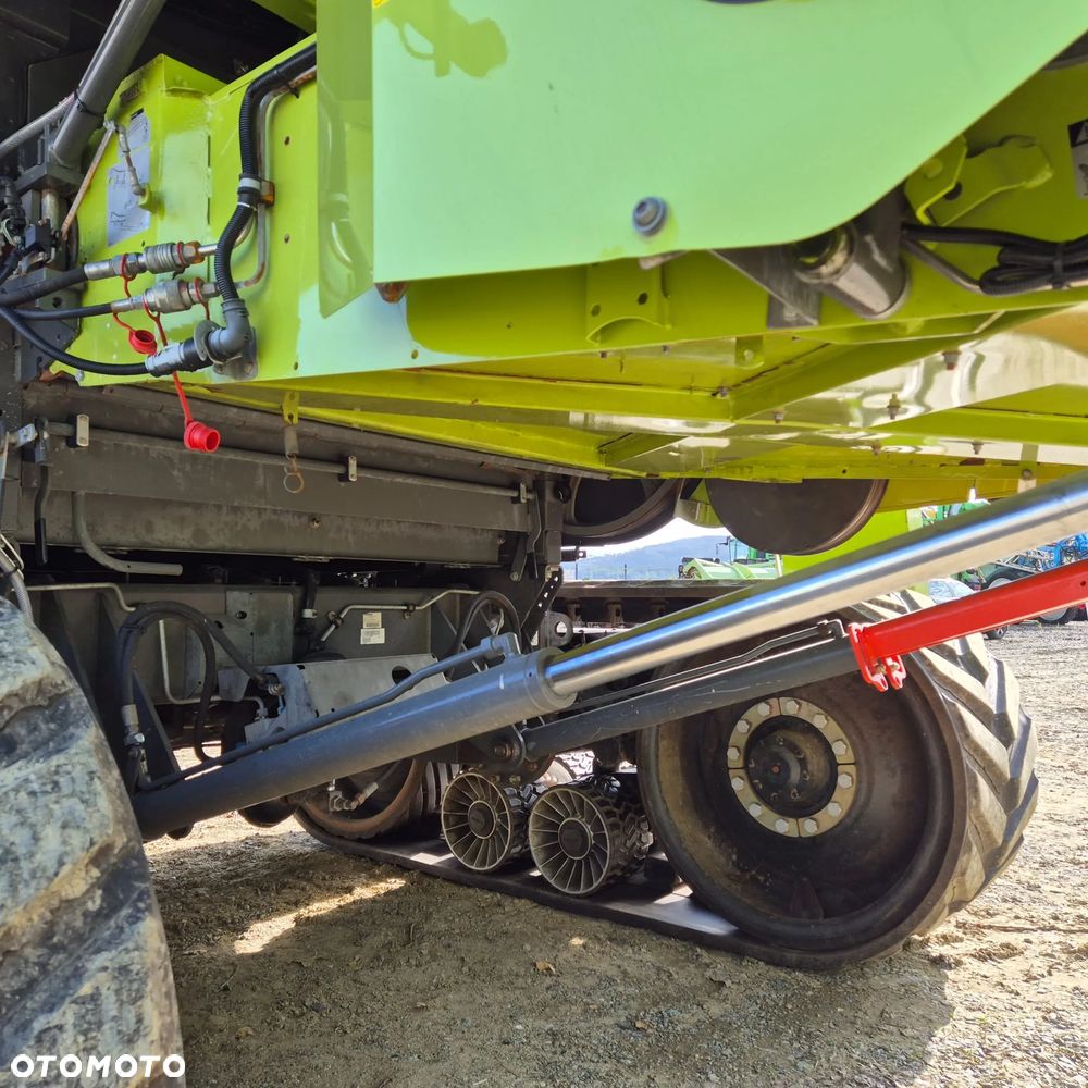 Claas Lexion 750TT z hederem - 17