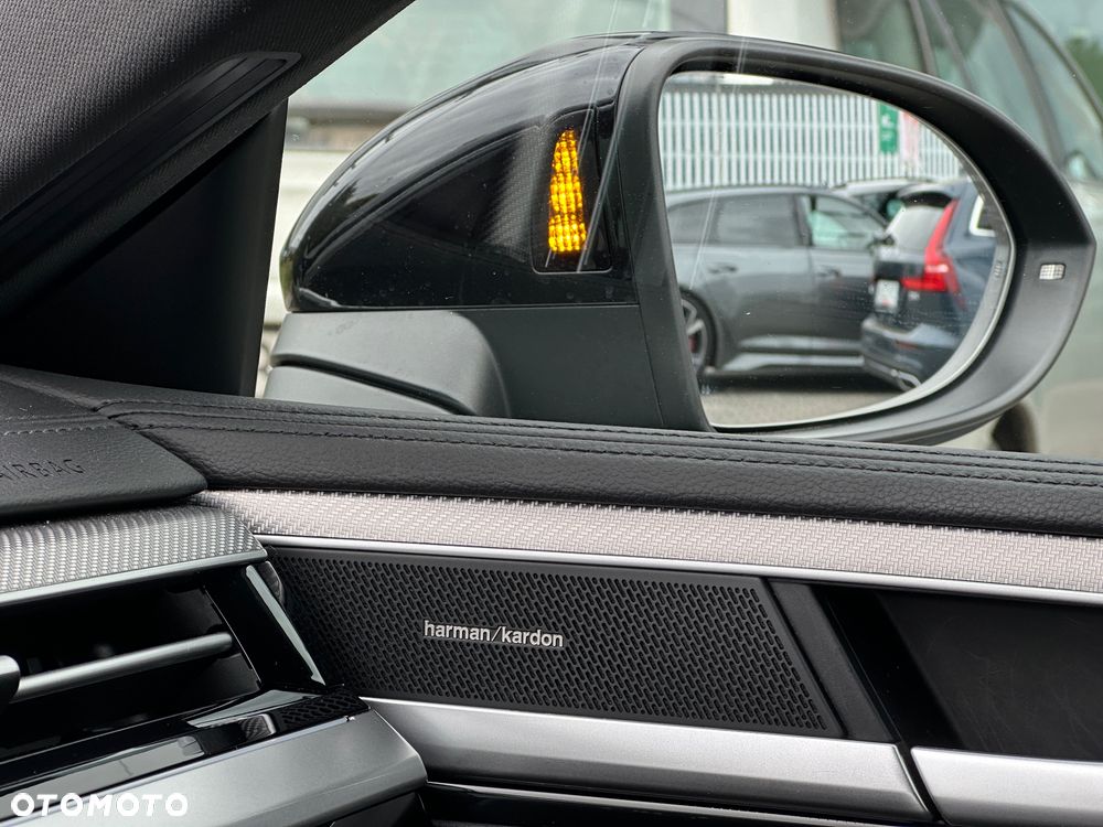 Volkswagen Arteon 2.0 TDI SCR 4Motion DSG R-Line - 36