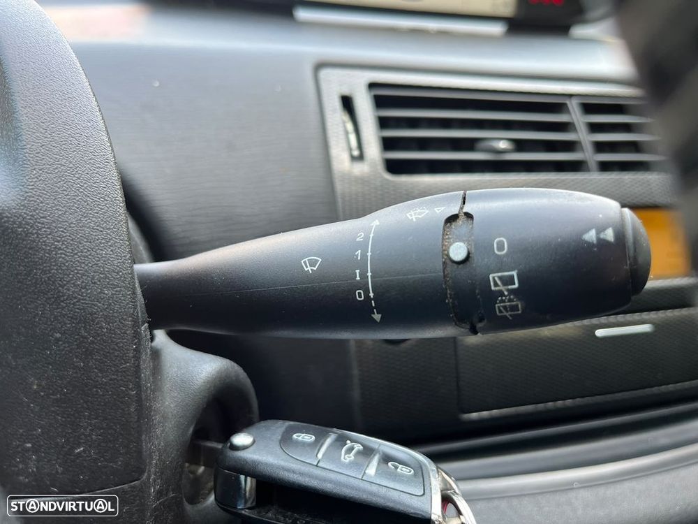 Citroën C4 1.6 HDi VTR Pack - 21