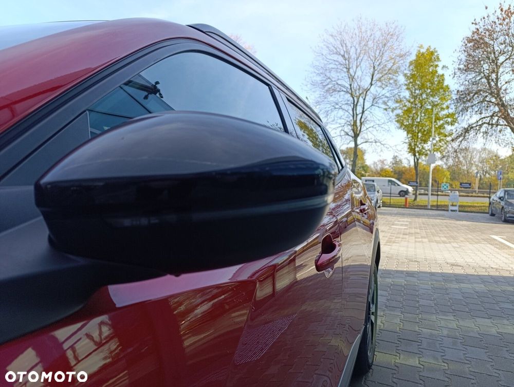 Peugeot 2008 PureTech 100 Allure S&S BVM6 - 14