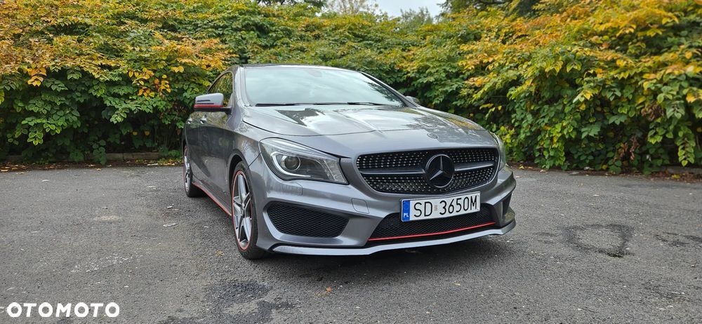Mercedes-Benz CLA 200 AMG Line - 4