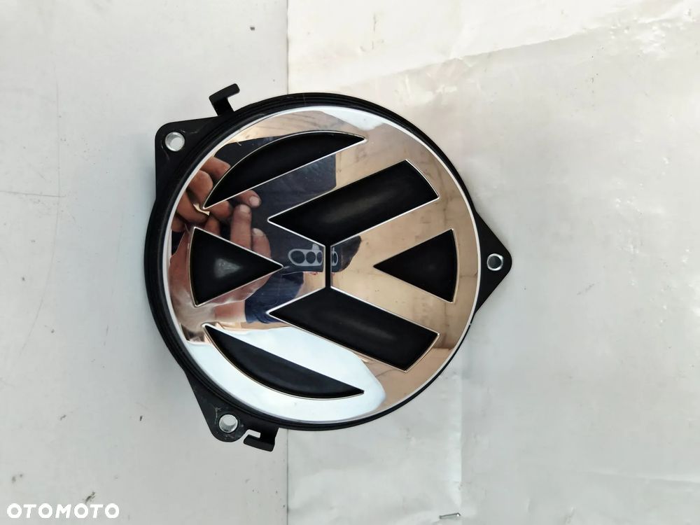 Klamka Znaczek Logo Klapy Bagażnika Tył 3C5827469E VW Passat B6 - 1