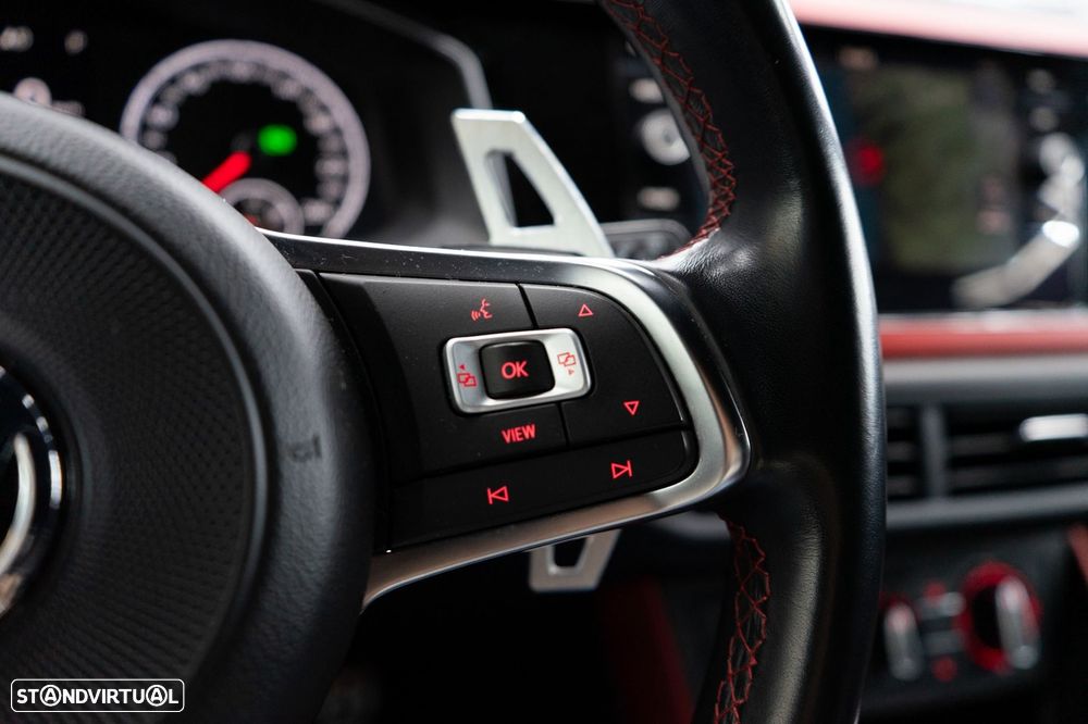 VW Polo 2.0 TSI GTI DSG - 40