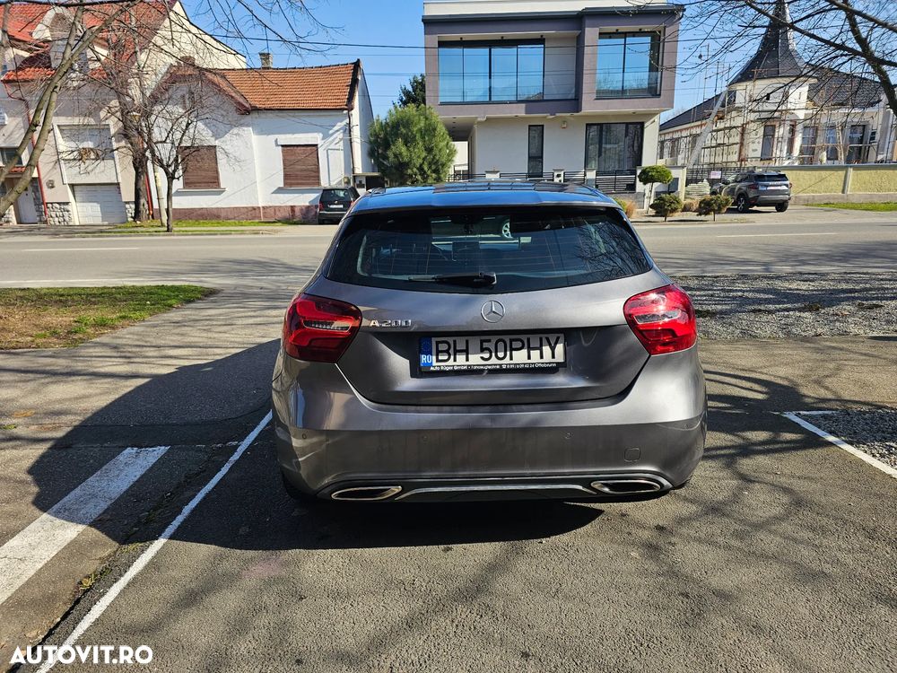 Mercedes-Benz A 200 7G-DCT - 5