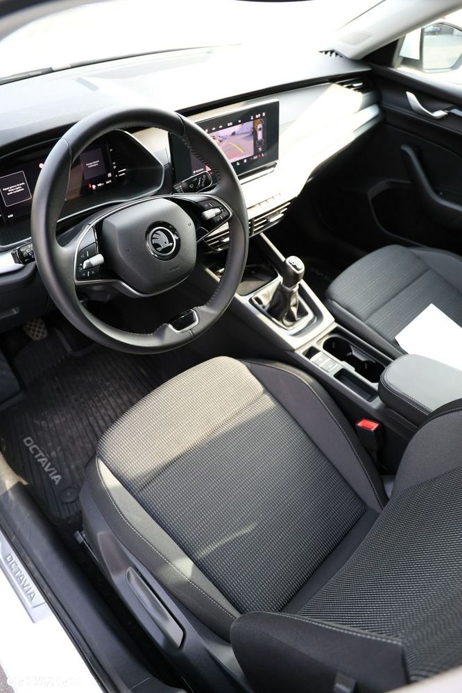 Skoda Octavia 1.5 TSI Selection - 17