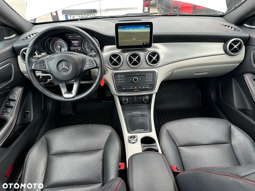 Mercedes-Benz CLA 200 7G-DCT Peak Edition - 14